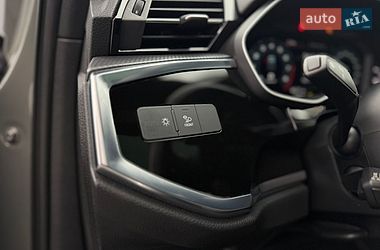 Внедорожник / Кроссовер Audi Q3 2024 в Тернополе