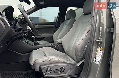 Внедорожник / Кроссовер Audi Q3 2024 в Тернополе