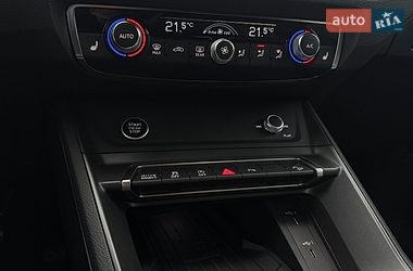 Внедорожник / Кроссовер Audi Q3 2024 в Тернополе