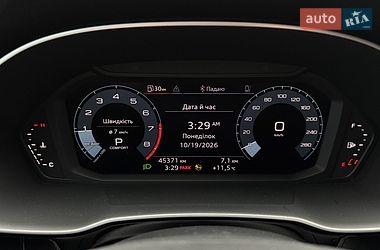 Внедорожник / Кроссовер Audi Q3 2024 в Тернополе