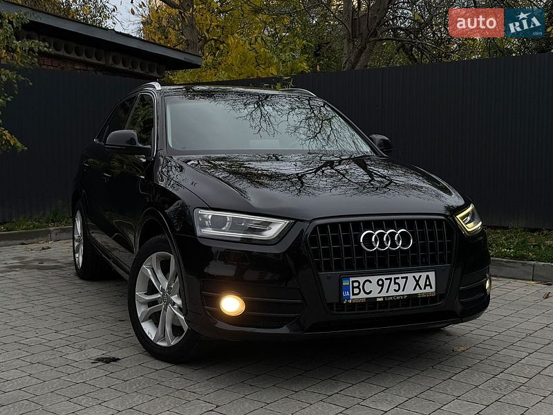 Внедорожник / Кроссовер Audi Q3 2011 в Ивано-Франковске