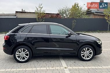 Внедорожник / Кроссовер Audi Q3 2011 в Ивано-Франковске