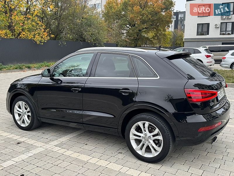 Внедорожник / Кроссовер Audi Q3 2011 в Ивано-Франковске