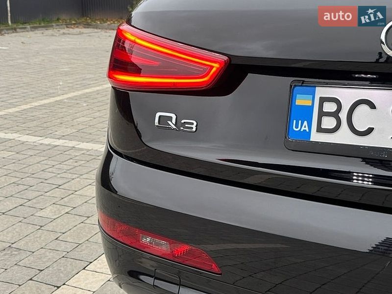 Внедорожник / Кроссовер Audi Q3 2011 в Ивано-Франковске