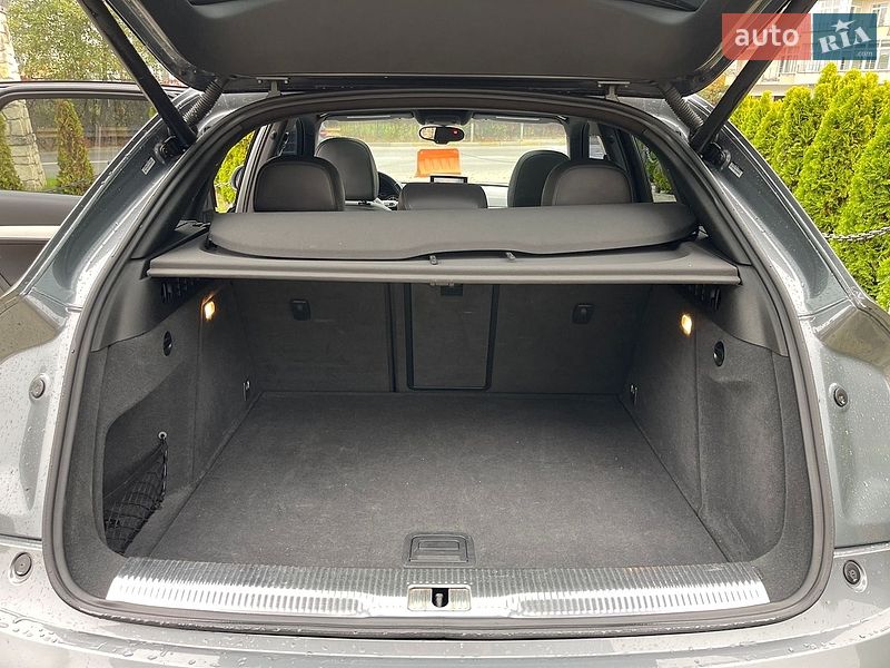 Внедорожник / Кроссовер Audi Q3 2014 в Львове