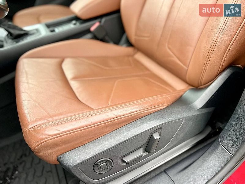 Внедорожник / Кроссовер Audi Q3 2021 в Киеве