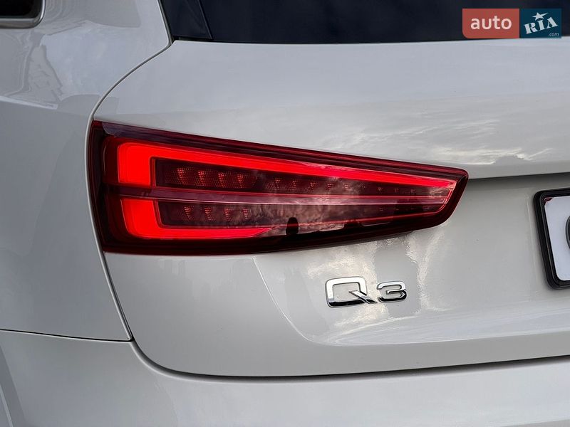 Внедорожник / Кроссовер Audi Q3 2015 в Стрые
