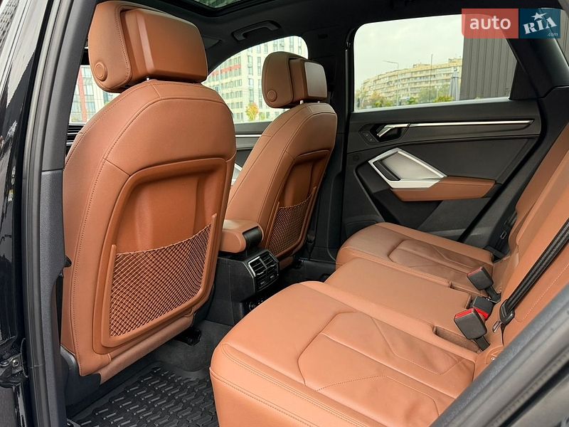 Внедорожник / Кроссовер Audi Q3 2022 в Киеве