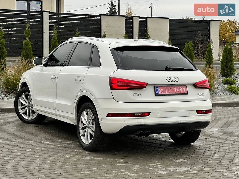 Позашляховик / Кросовер Audi Q3 2016 в Луцьку