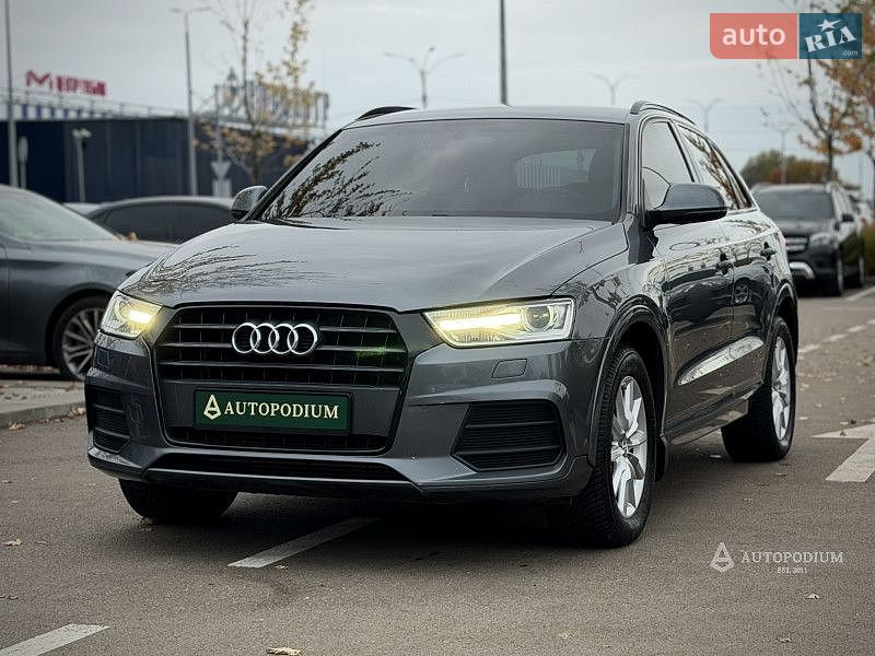Внедорожник / Кроссовер Audi Q3 2015 в Киеве