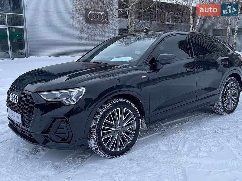 Внедорожник / Кроссовер Audi Q3 2025 в Киеве