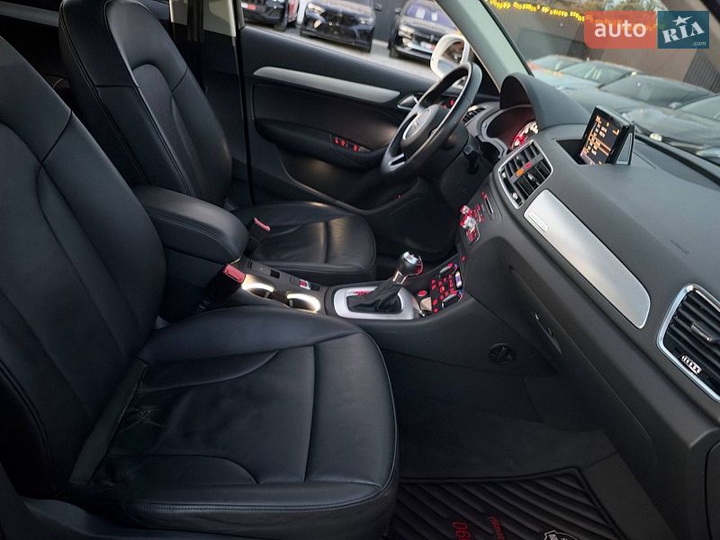 Позашляховик / Кросовер Audi Q3 2016 в Харкові