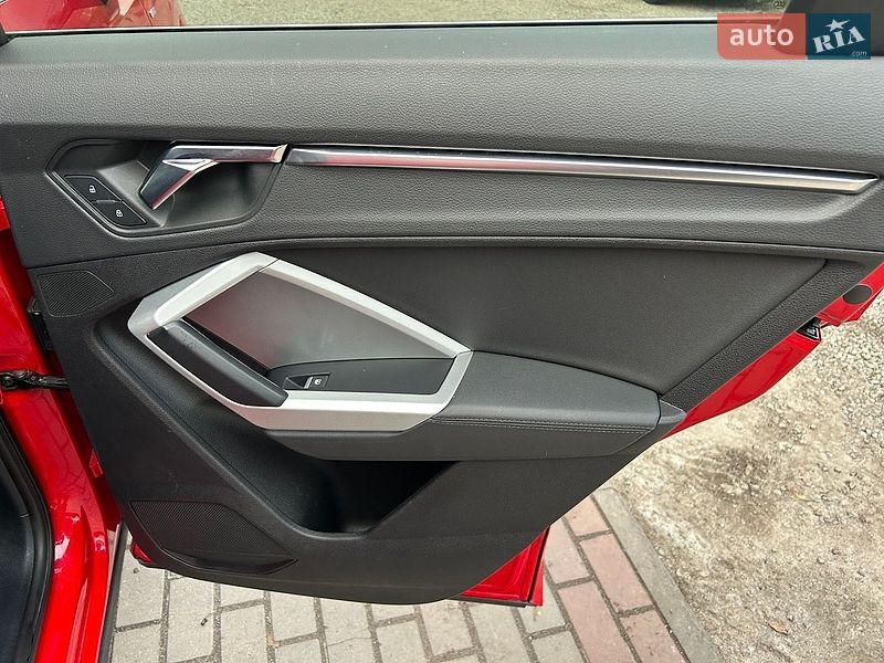 Позашляховик / Кросовер Audi Q3 2021 в Ніжині