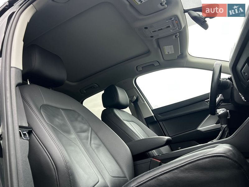 Позашляховик / Кросовер Audi Q3 2021 в Києві фото 58 Позашляховик / Кросовер Audi Q3 2021 в Києві