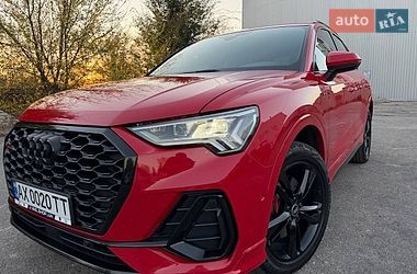Внедорожник / Кроссовер Audi Q3 2019 в Харькове