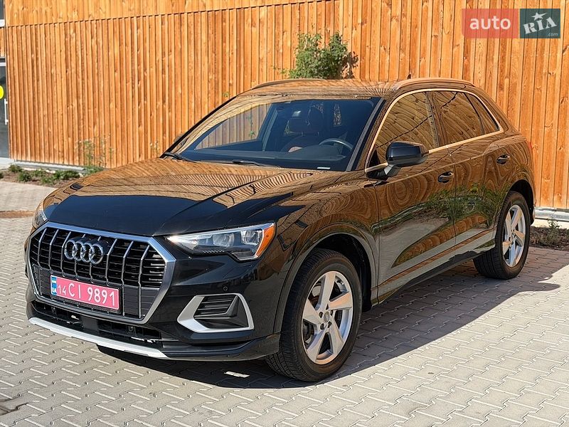 Позашляховик / Кросовер Audi Q3 2020 в Львові