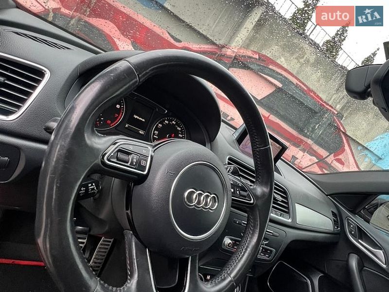 Внедорожник / Кроссовер Audi Q3 2016 в Дрогобыче