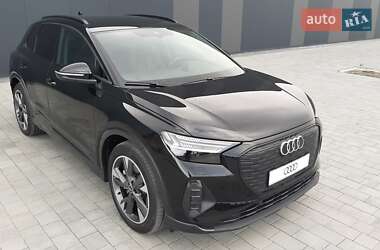 Внедорожник / Кроссовер Audi Q4 e-tron 2021 в 