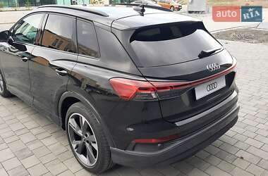 Внедорожник / Кроссовер Audi Q4 e-tron 2021 в 