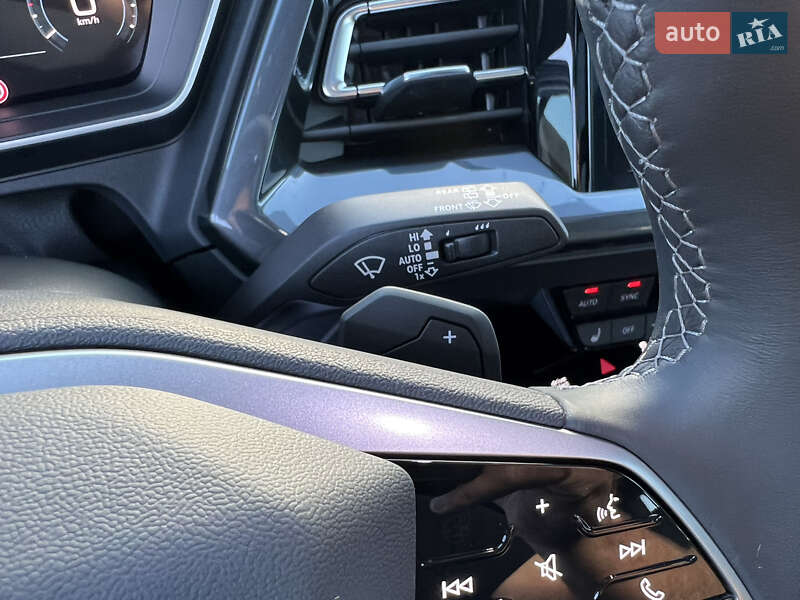 Позашляховик / Кросовер Audi Q4 e-tron 2023 в Івано-Франківську
