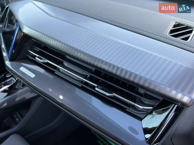 Позашляховик / Кросовер Audi Q4 e-tron 2023 в Івано-Франківську