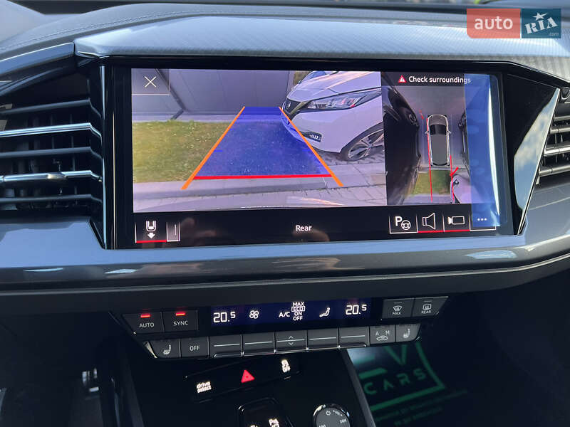 Позашляховик / Кросовер Audi Q4 e-tron 2023 в Івано-Франківську