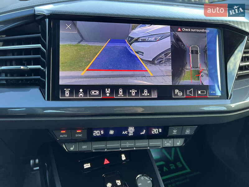 Позашляховик / Кросовер Audi Q4 e-tron 2023 в Івано-Франківську