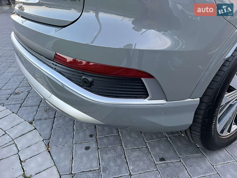 Позашляховик / Кросовер Audi Q4 e-tron 2023 в Івано-Франківську