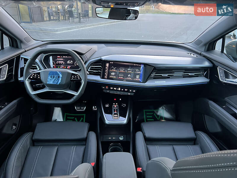 Позашляховик / Кросовер Audi Q4 e-tron 2023 в Івано-Франківську
