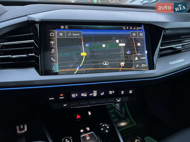 Позашляховик / Кросовер Audi Q4 e-tron 2023 в Івано-Франківську
