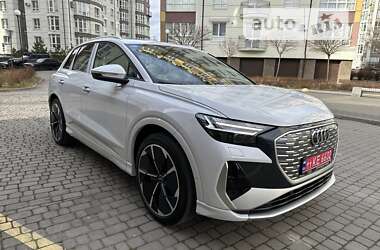 Позашляховик / Кросовер Audi Q4 e-tron 2023 в Івано-Франківську