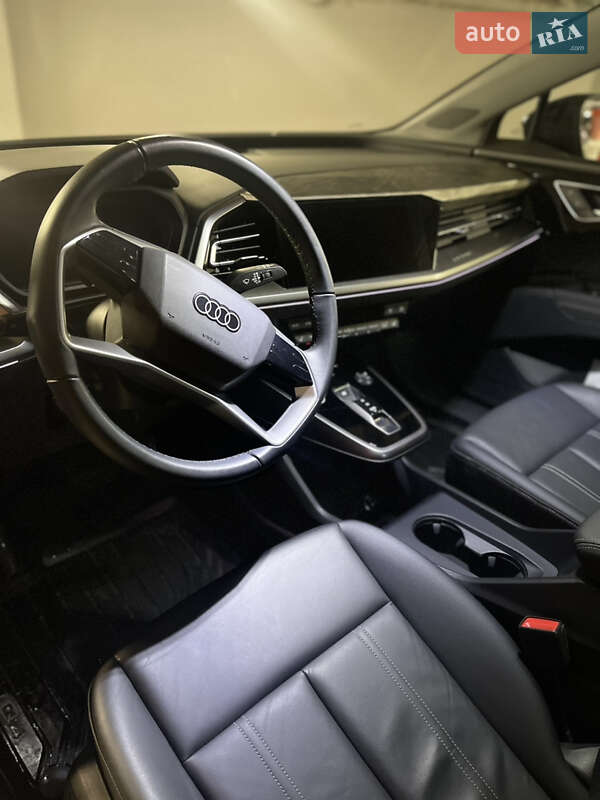 Внедорожник / Кроссовер Audi Q4 e-tron 2021 в Львове