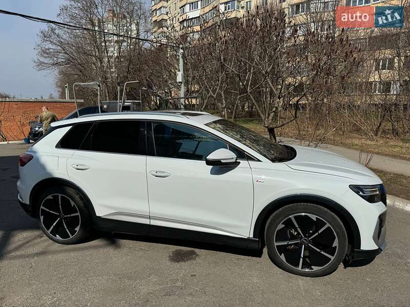 Внедорожник / Кроссовер Audi Q4 e-tron 2021 в Полтаве