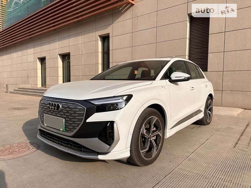 Внедорожник / Кроссовер Audi Q4 e-tron 2023 в Одессе