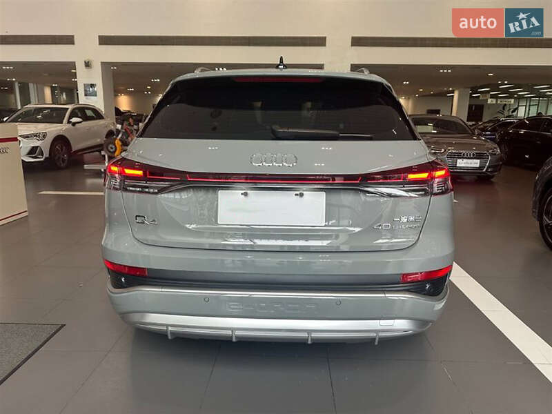 Внедорожник / Кроссовер Audi Q4 e-tron 2024 в Одессе