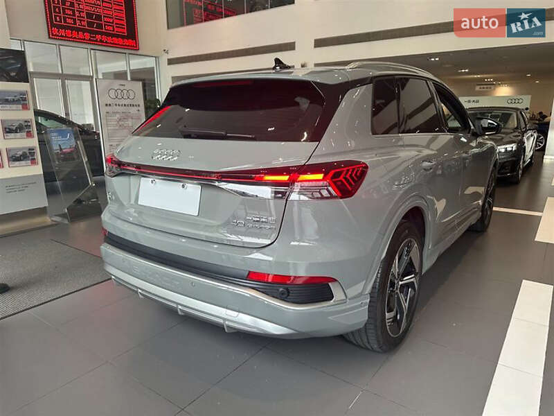 Внедорожник / Кроссовер Audi Q4 e-tron 2024 в Одессе