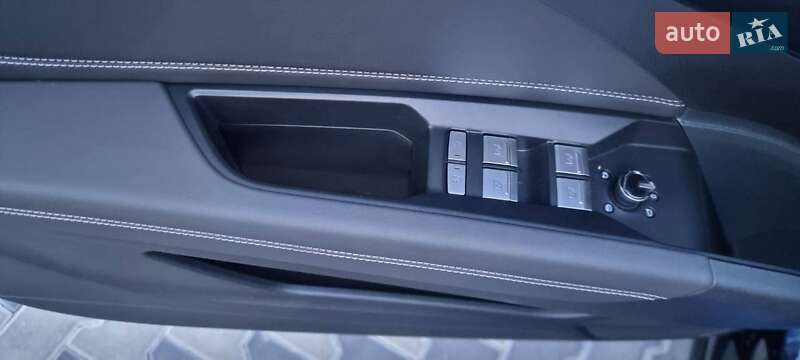 Позашляховик / Кросовер Audi Q4 e-tron 2024 в Харкові