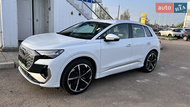Позашляховик / Кросовер Audi Q4 e-tron 2020 в Житомирі