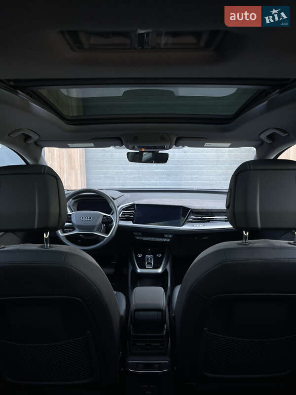 Внедорожник / Кроссовер Audi Q4 e-tron 2023 в Львове