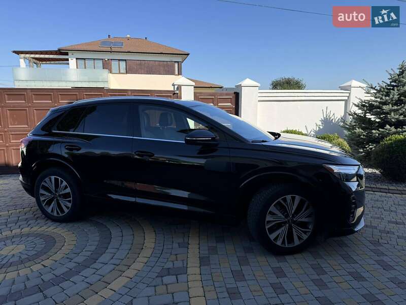 Внедорожник / Кроссовер Audi Q4 e-tron 2022 в Трускавце