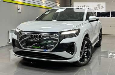 Позашляховик / Кросовер Audi Q4 e-tron 2024 в Черкасах