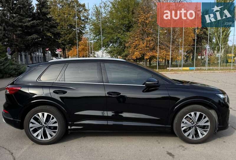 Внедорожник / Кроссовер Audi Q4 e-tron 2022 в Запорожье