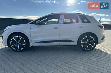 Внедорожник / Кроссовер Audi Q4 e-tron 2025 в 