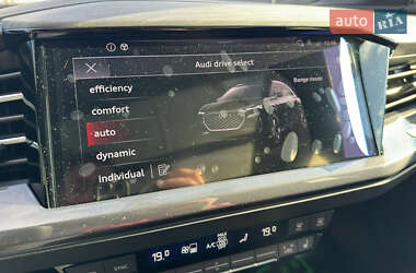 Внедорожник / Кроссовер Audi Q4 e-tron 2025 в 