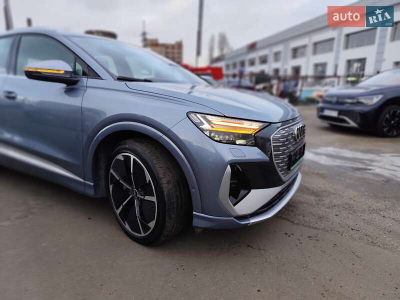 Внедорожник / Кроссовер Audi Q4 e-tron 2023 в Киеве