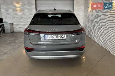 Внедорожник / Кроссовер Audi Q4 e-tron 2024 в Киеве