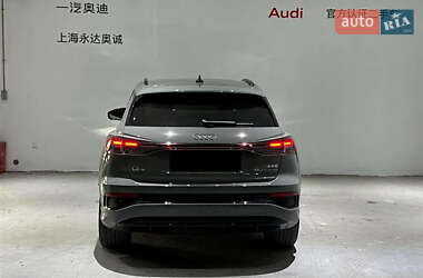 Внедорожник / Кроссовер Audi Q4 e-tron 2023 в 