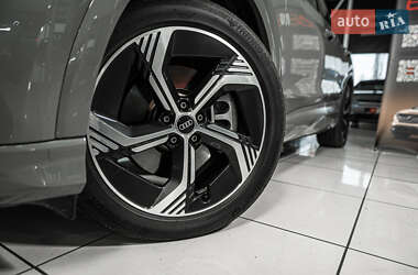 Внедорожник / Кроссовер Audi Q4 e-tron 2022 в 