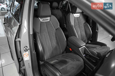 Внедорожник / Кроссовер Audi Q4 e-tron 2022 в 