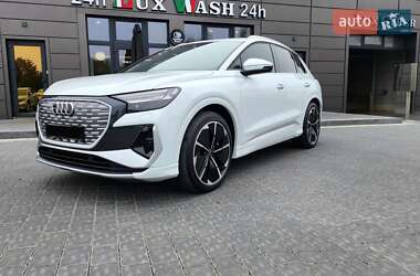 Внедорожник / Кроссовер Audi Q4 e-tron 2023 в 